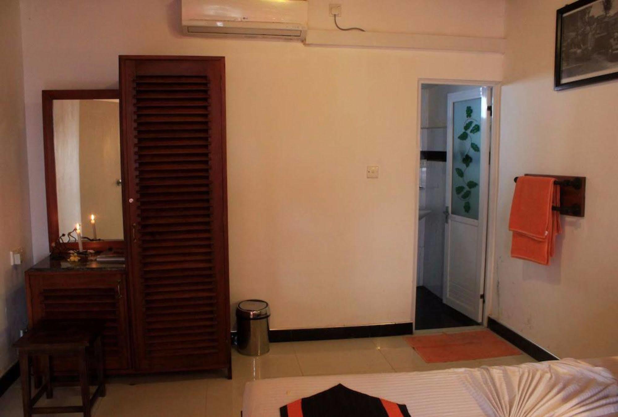 Samaya Beach Hotel Unawatuna Exterior foto
